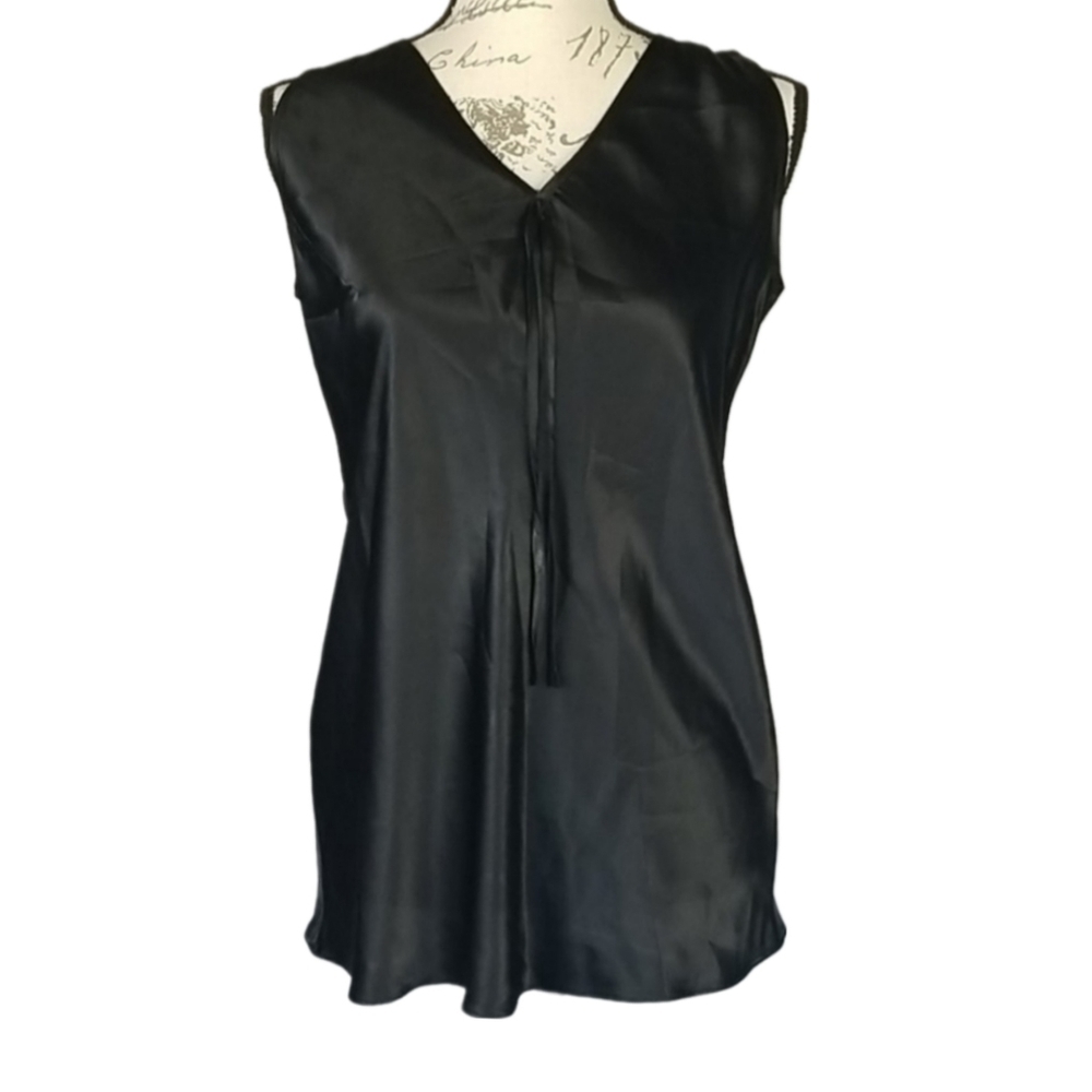 Black Sateen Silky Sleevlees Blouse, *M